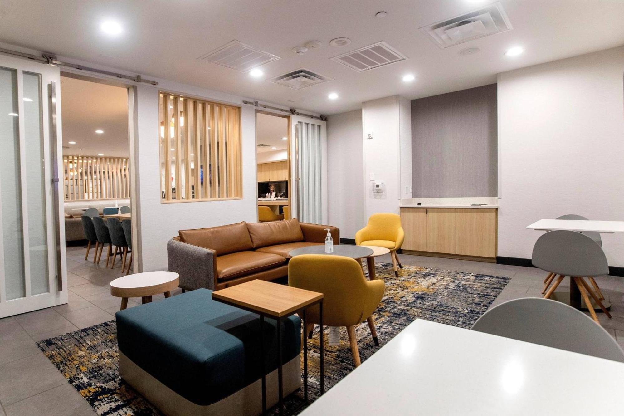 Towneplace Suites By Marriott Conroe Exteriör bild