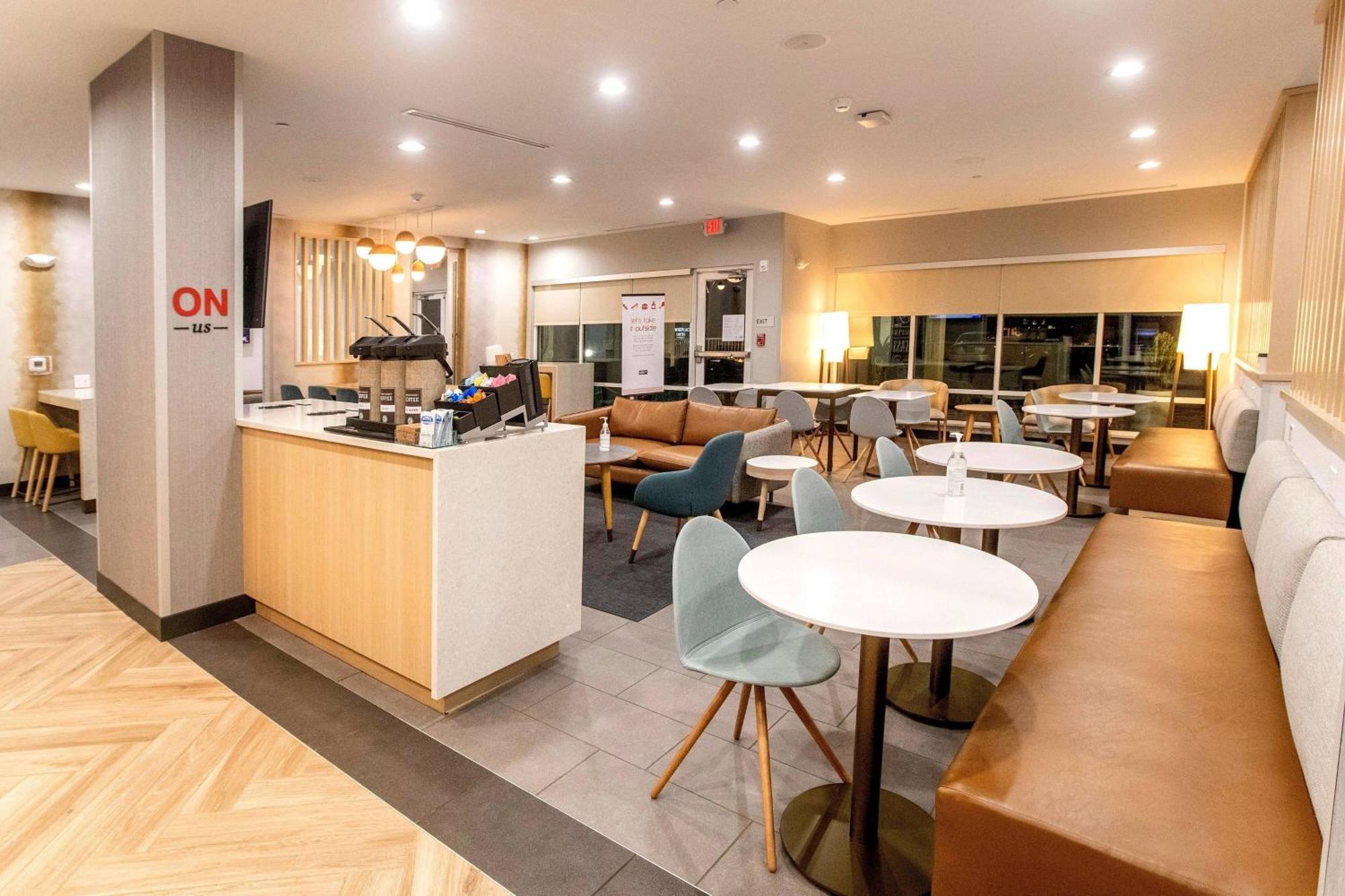 Towneplace Suites By Marriott Conroe Exteriör bild