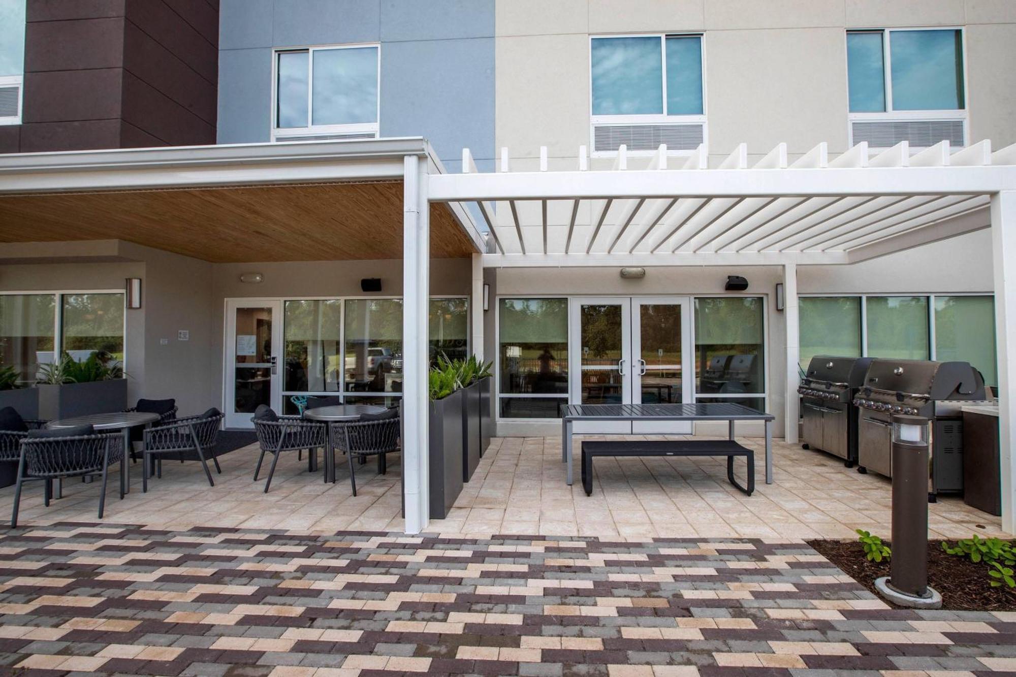Towneplace Suites By Marriott Conroe Exteriör bild
